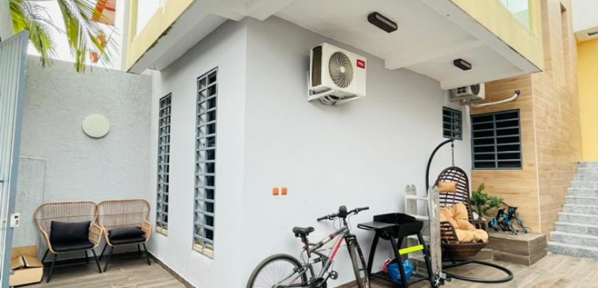 villa duplex haut standing de 4 pièces